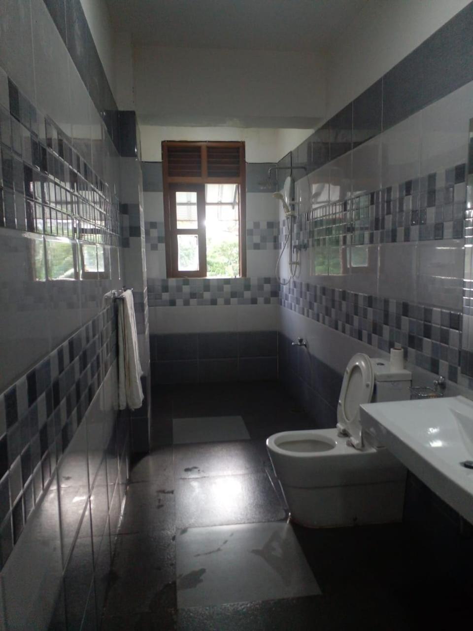 Heritage Eco Resort Kelaniya Exterior photo